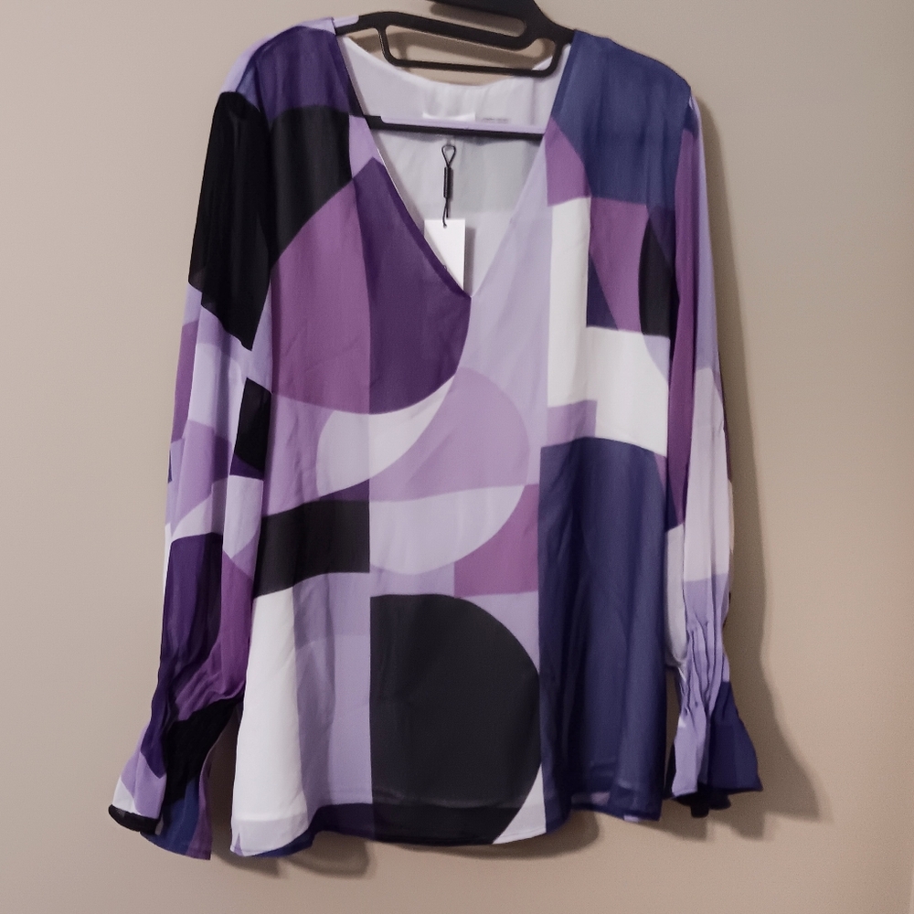 XL Calvin Klein Pleated-Sleeve Abstract-Print Top